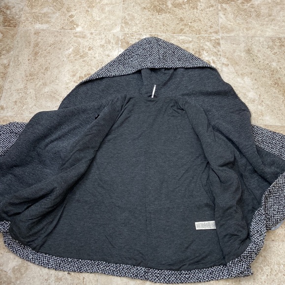 Free People Satellite Image Swing Hooded Tweed Coat . Size XS - Picture 7 of 9